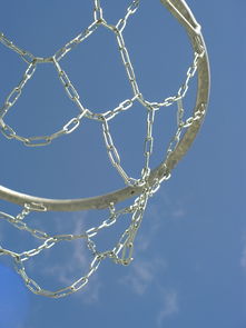 mk体育平台登录入口-篮球运动中的战术体系构建与演变，篮球战术的定义