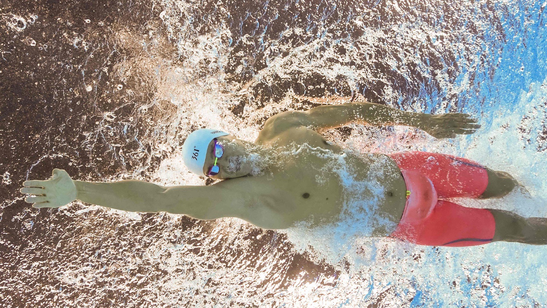 国家队战术执行细节需加强,国家队作战姿势